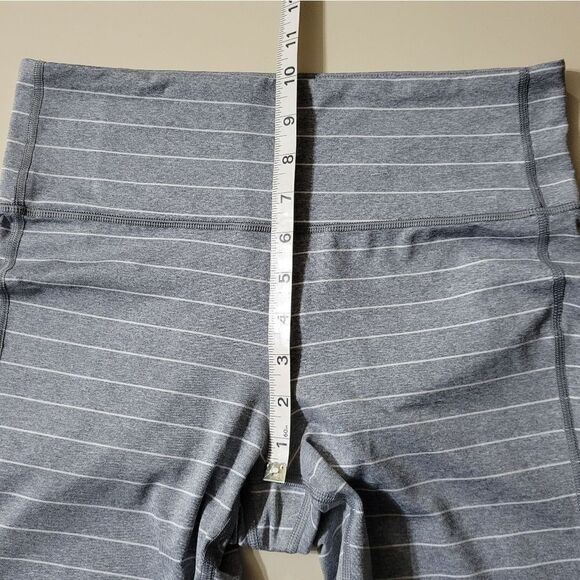 Athleta Gray Stripe Salutation 7/8 Tight In POWERVITA - Picture 10 of 16